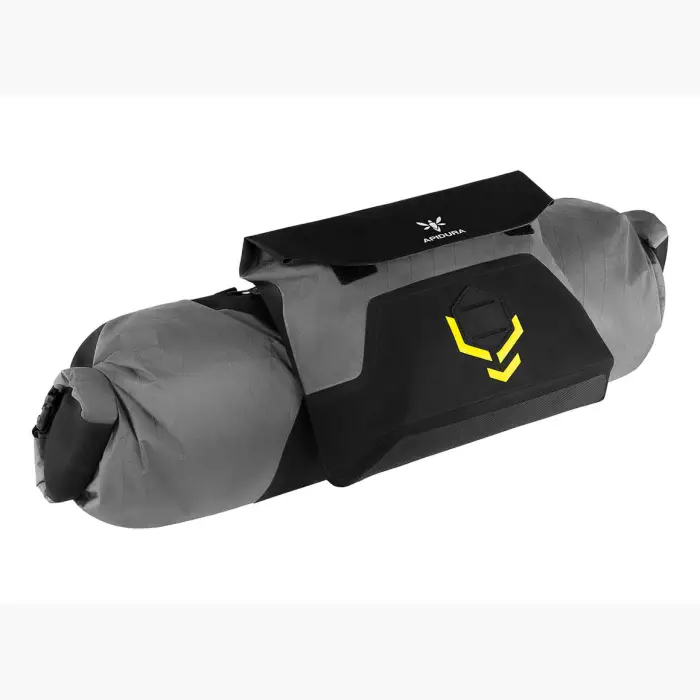 apidura-backcountry-accessory-pocket-4l-on-ha